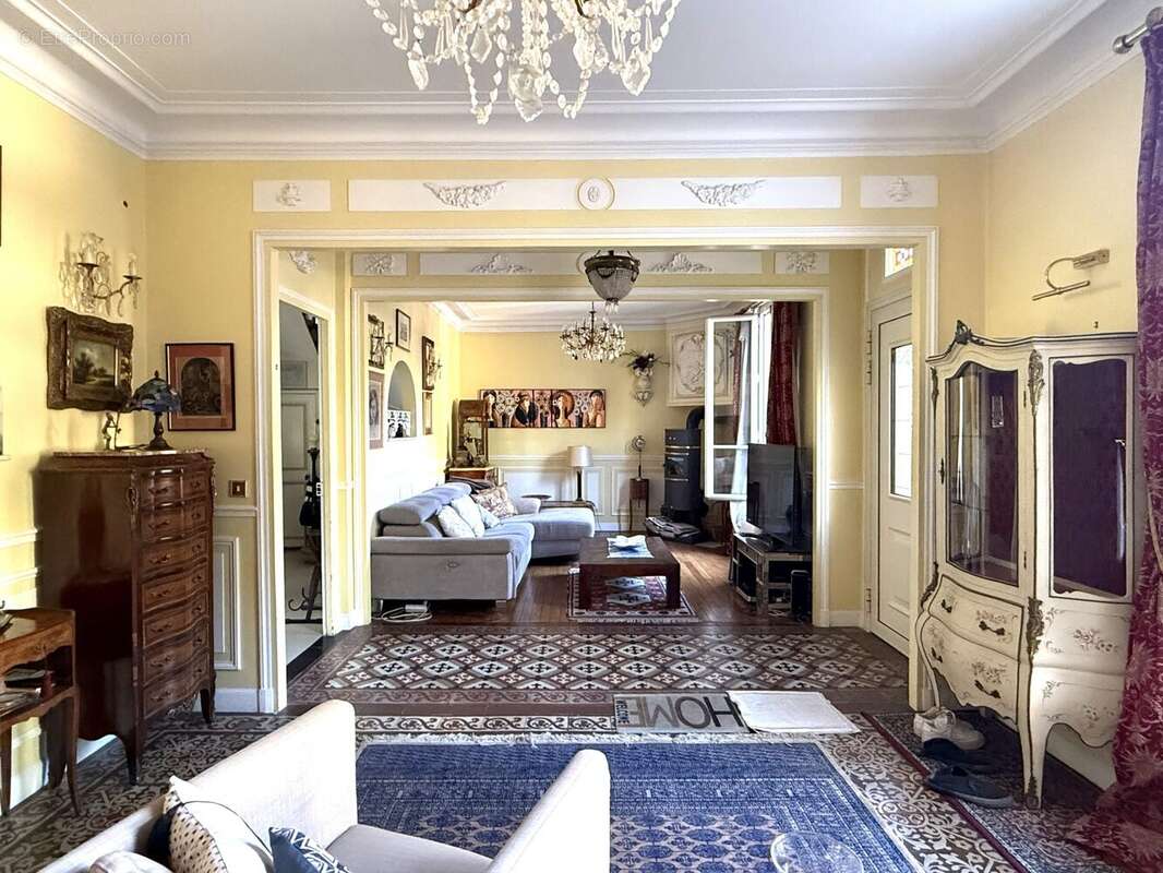 Maison à LIVRY-GARGAN