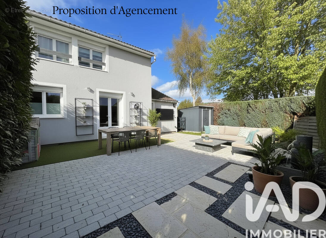 Photo 1 - Maison à JUILLY