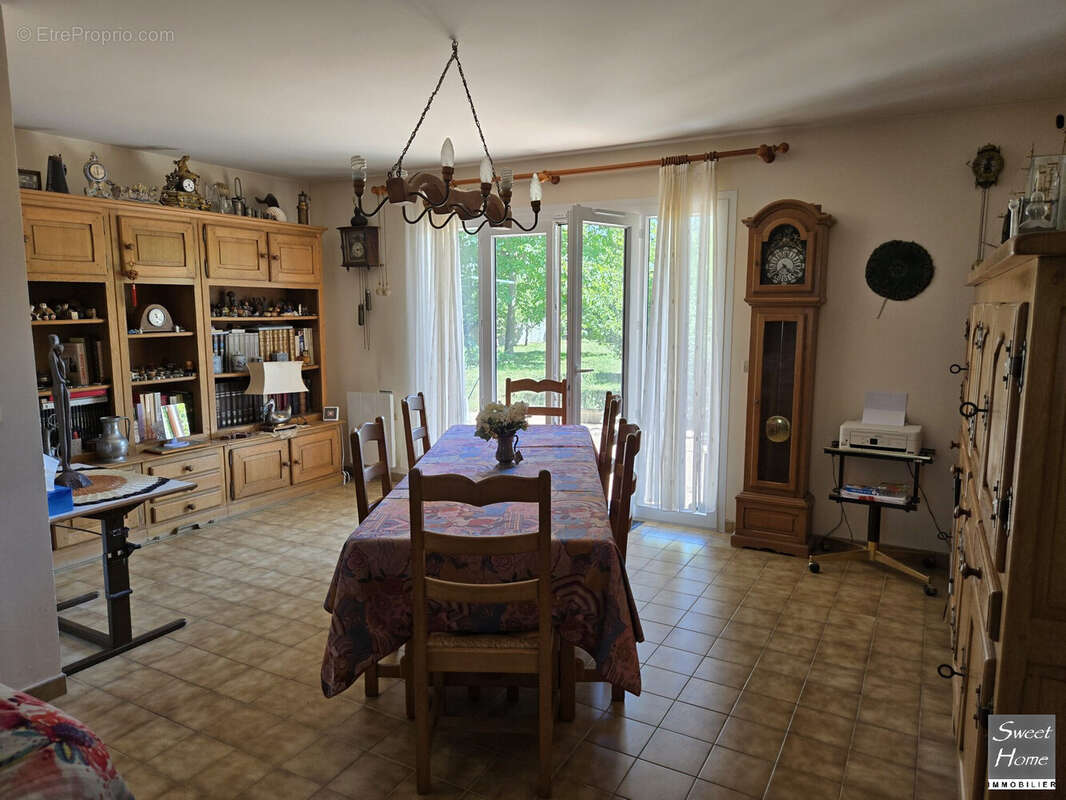 Maison à MAGNY-LES-HAMEAUX