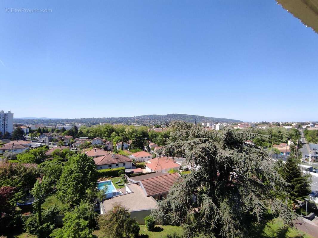   - Appartement à CALUIRE-ET-CUIRE
