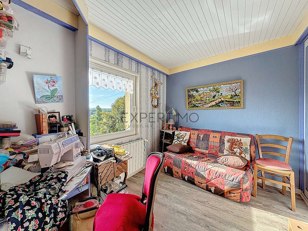 Maison à CHARBONNIERES