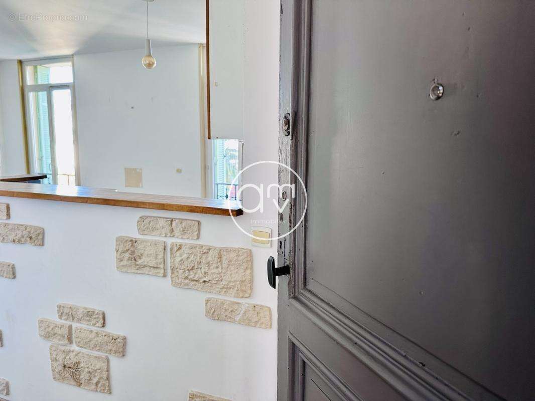 Appartement à HYERES