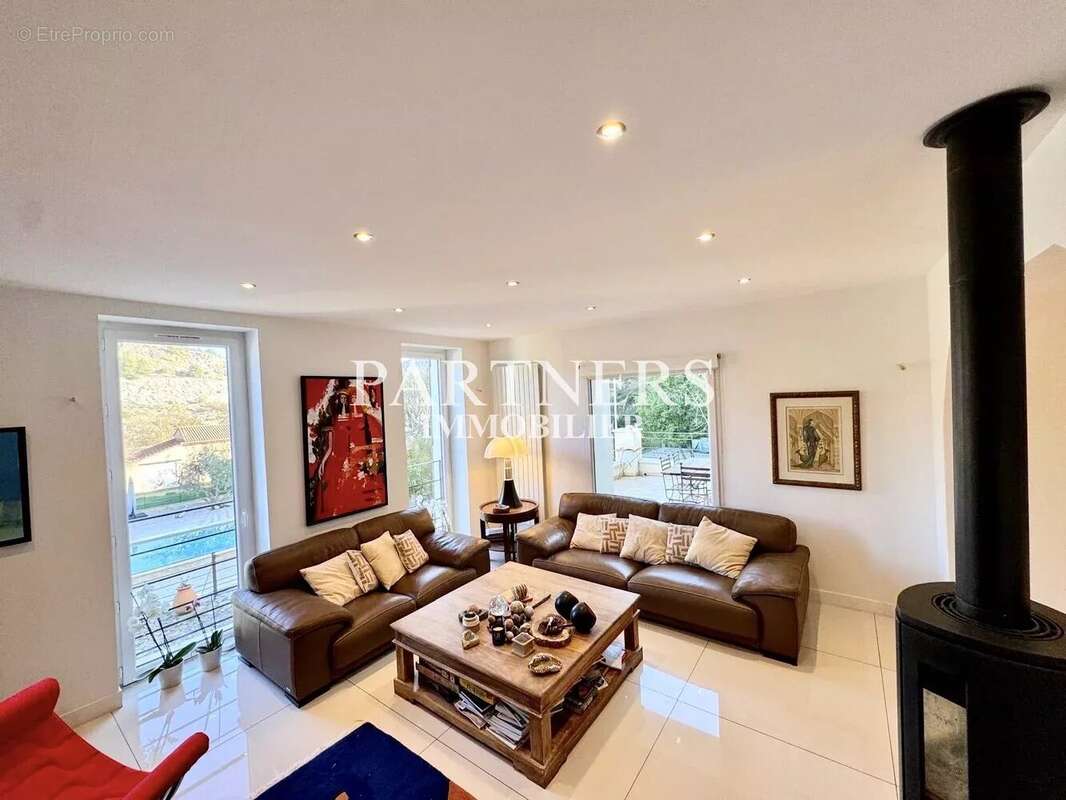 Maison à LA DESTROUSSE