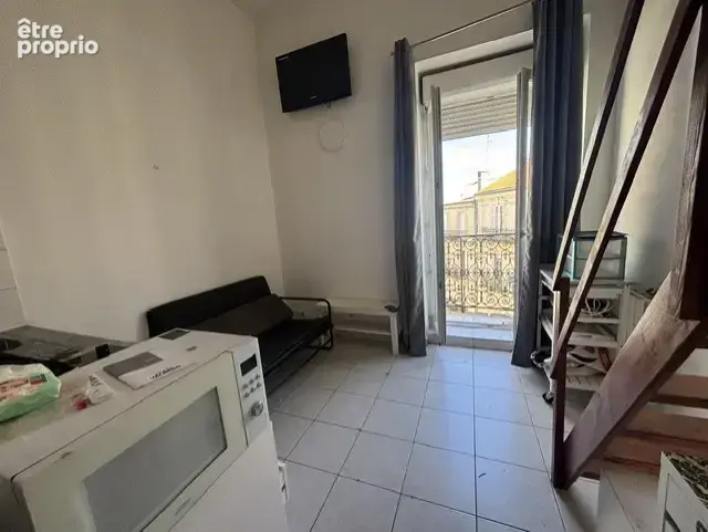 Montpellier C.V proche comédie Studio 13 m2 + Mez 5 m2 - photo 2