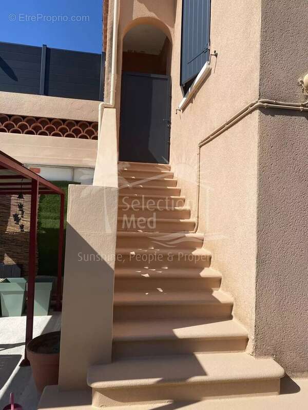 Appartement à SIX-FOURS-LES-PLAGES