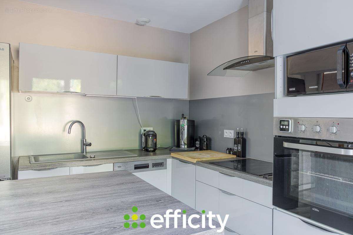 Appartement à ROUSSILLON