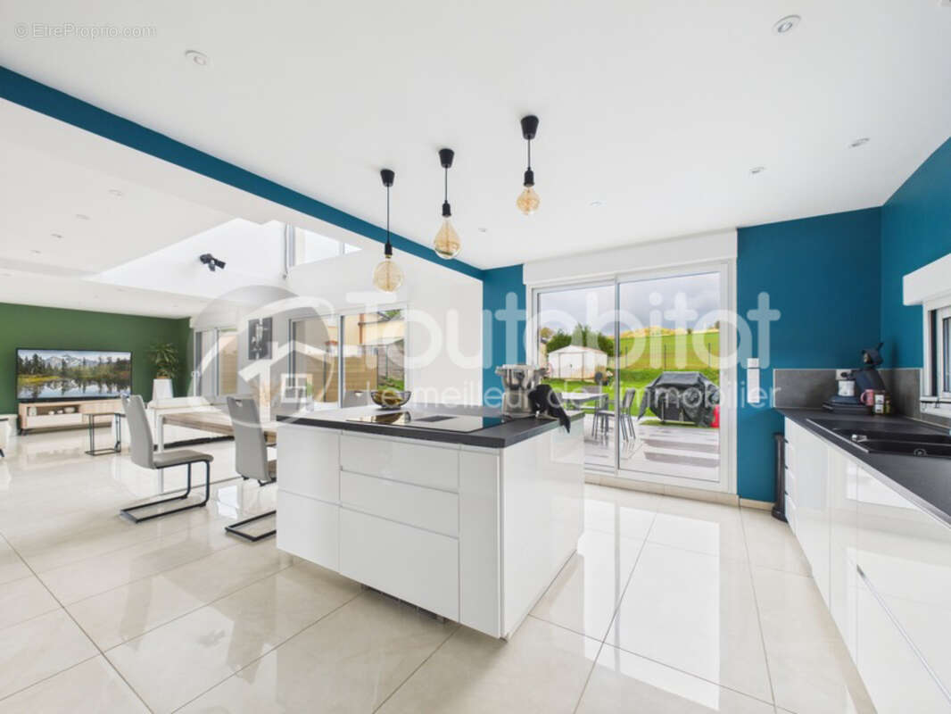 Maison à CHARLEVILLE-MEZIERES