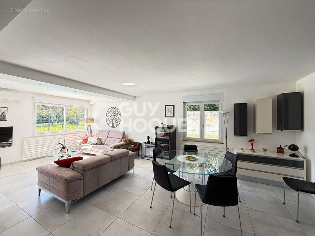 Maison à SAINT-DOULCHARD