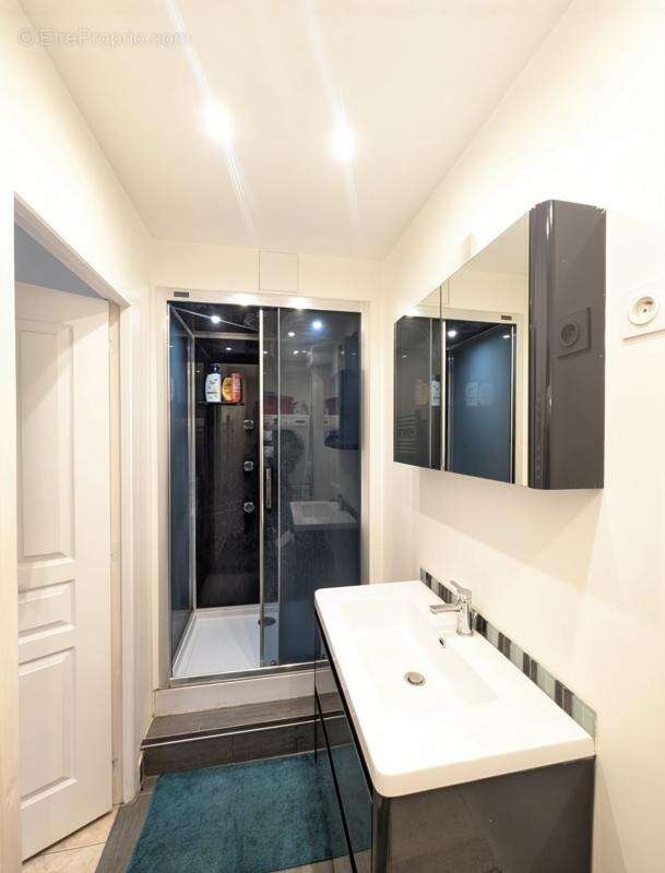 Appartement à SAINT-FONS