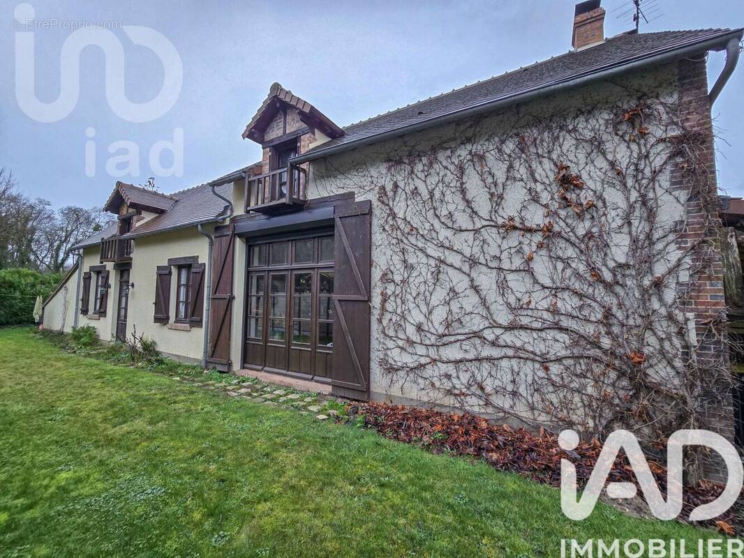 Photo 1 - Maison à SAINTE-GENEVIEVE-DES-BOIS