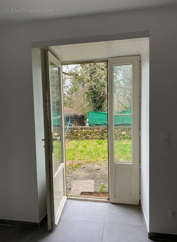 Maison à CHATEAUNEUF-LA-FORET