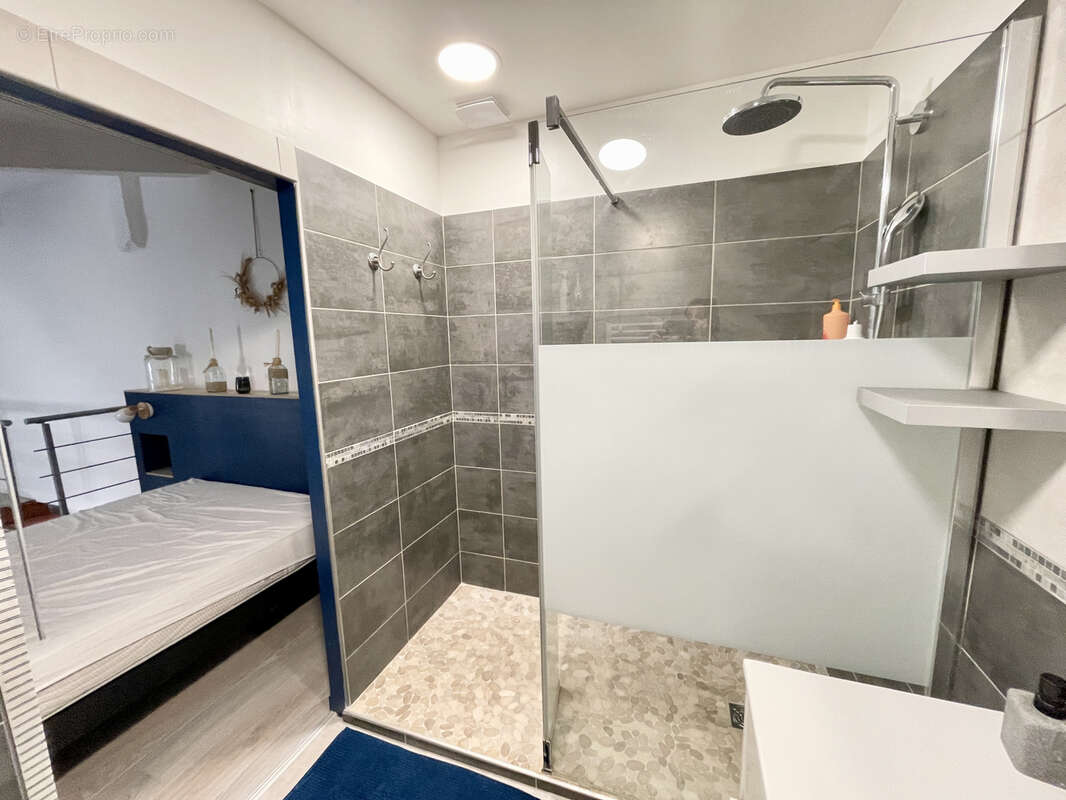 Maison à AIGUES-VIVES