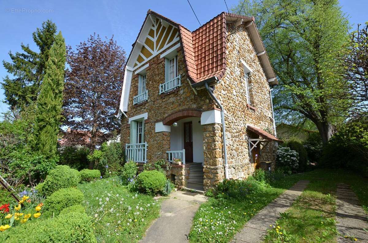 Maison à MORSANG-SUR-ORGE