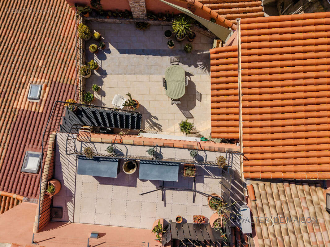 Appartement à LA CADIERE-D&#039;AZUR