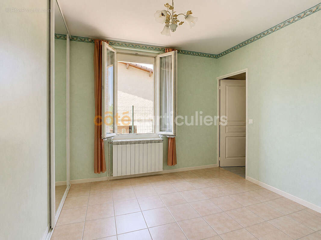 Maison - 85.87 m²  - Coufouleux - 4 pièces - plain-pied - photo 6