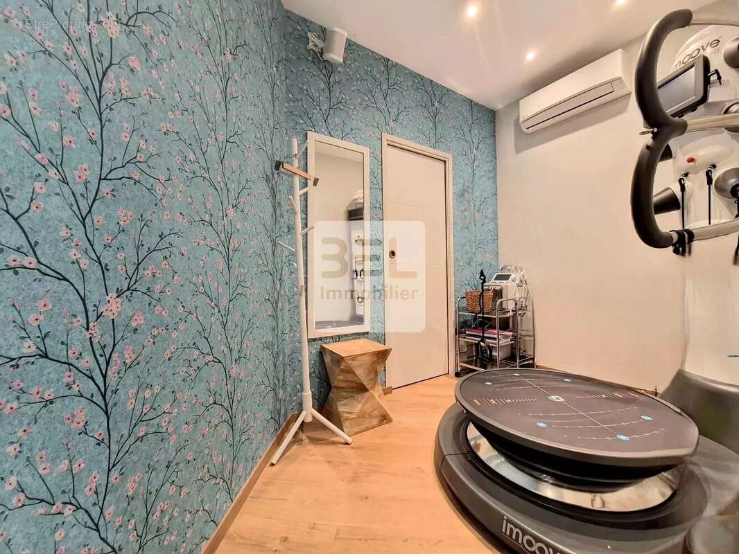 Commerce à LES ANGLES