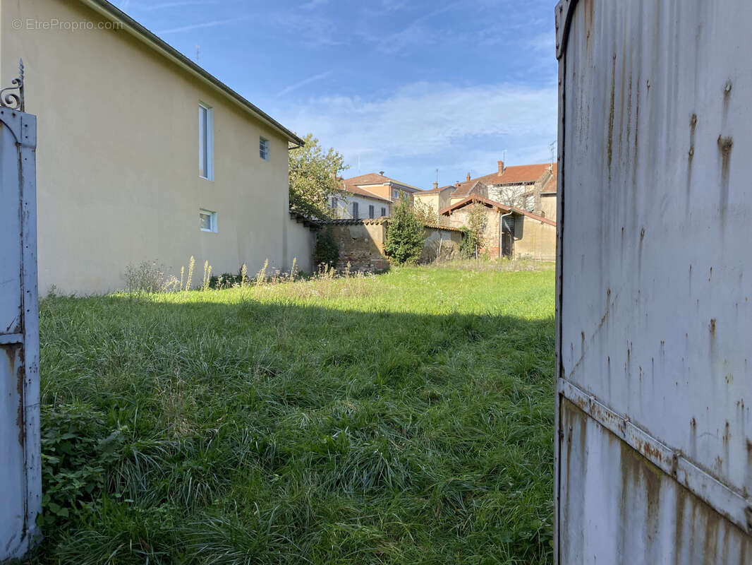 Exclusivite ! bage le chatel ! terrain constructible 400 m2 ! - photo 4