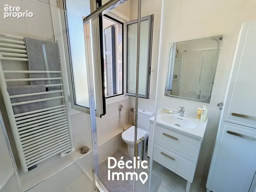 Appartement d'exception - haut de villa de style haussmanien - terrasse 32 m2 - balcon vegetalise - mouans sartoux centre - photo 11