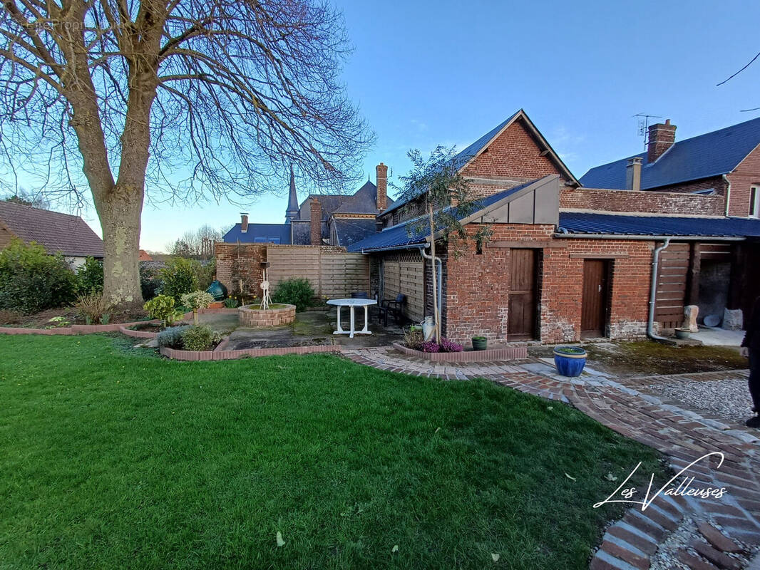 Maison à LINTOT-LES-BOIS