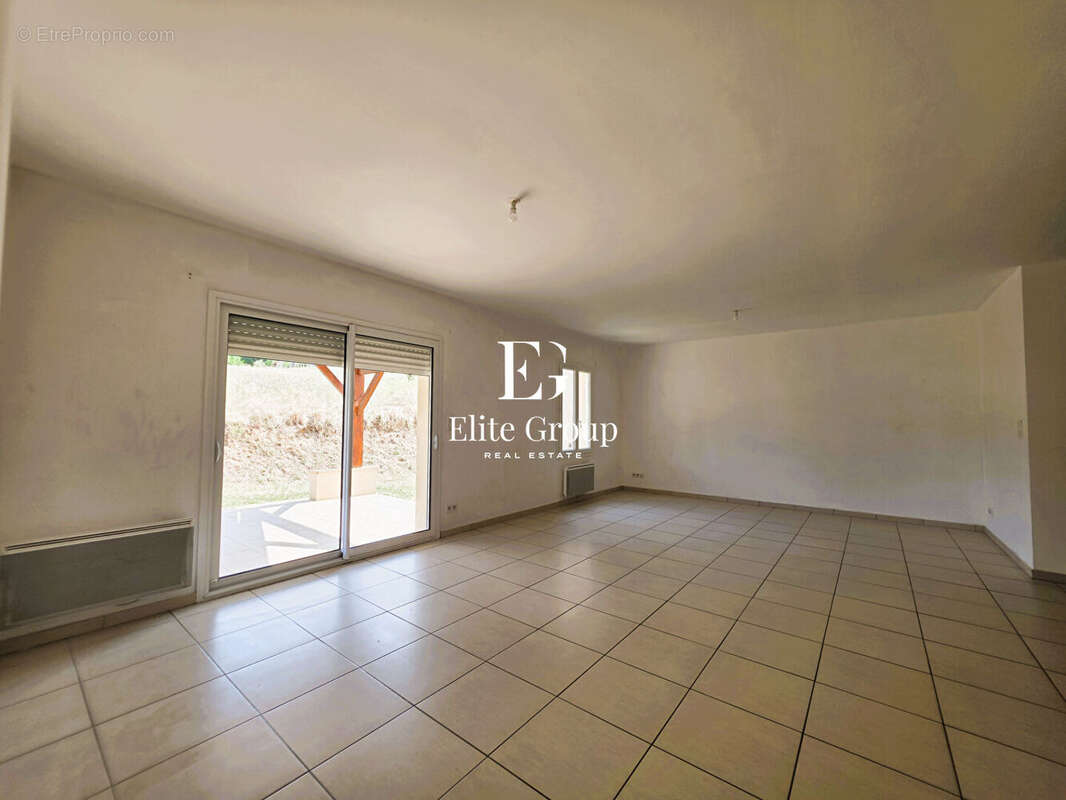 À VENDRE Maison de plain pied à Sagelat 4 pièces 116.50 m2 - photo 3