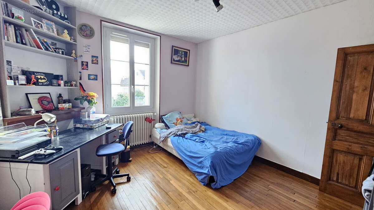 Maison à BELLAC