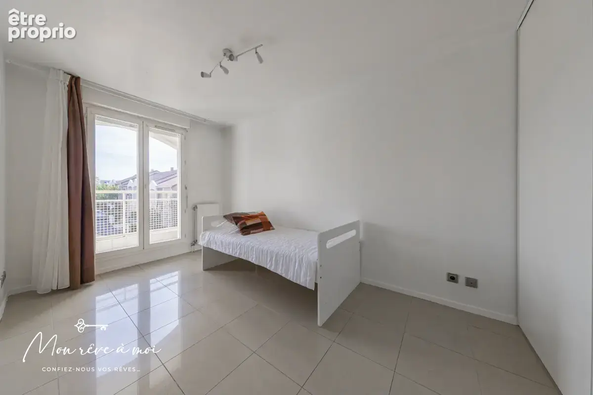 Maison au calme de 5 pièces de 107m2, avec jardin et parkings - photo 10