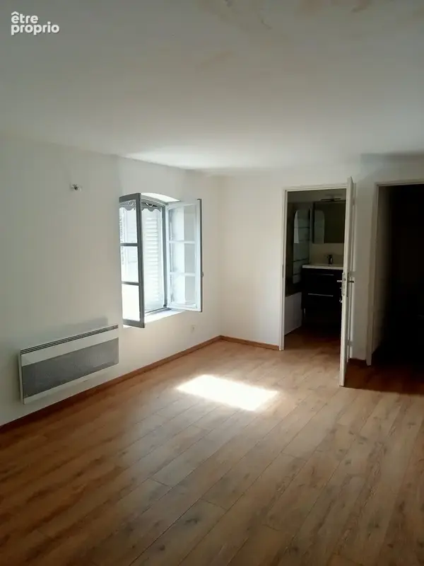Duplex au 2eme dans immeuble rénové - photo 3