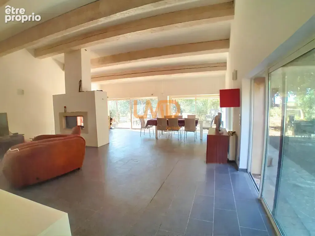 La Motte – Domaine en pierre de 470 m² au cœur des vignes avec p - photo 7