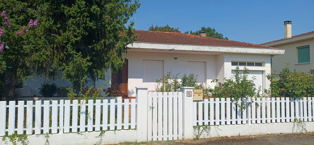 Villa plain pied proche tous commerces le passage - photo 1