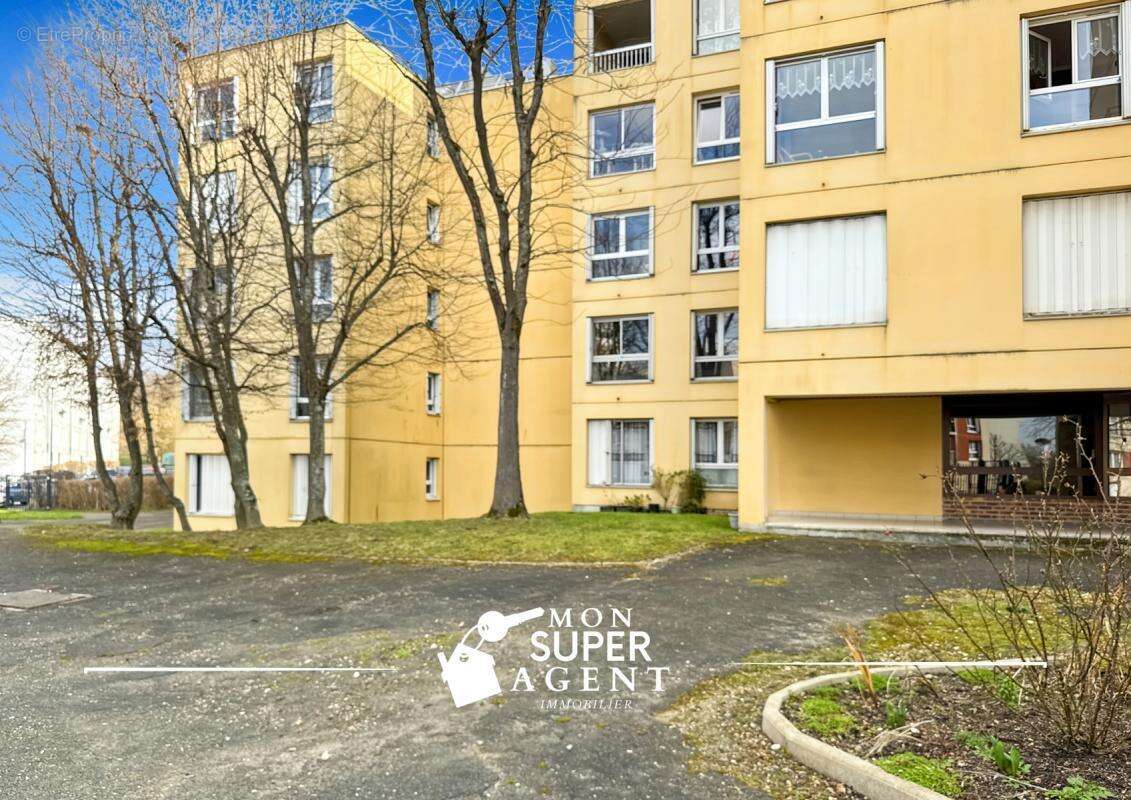 Appartement à MELUN