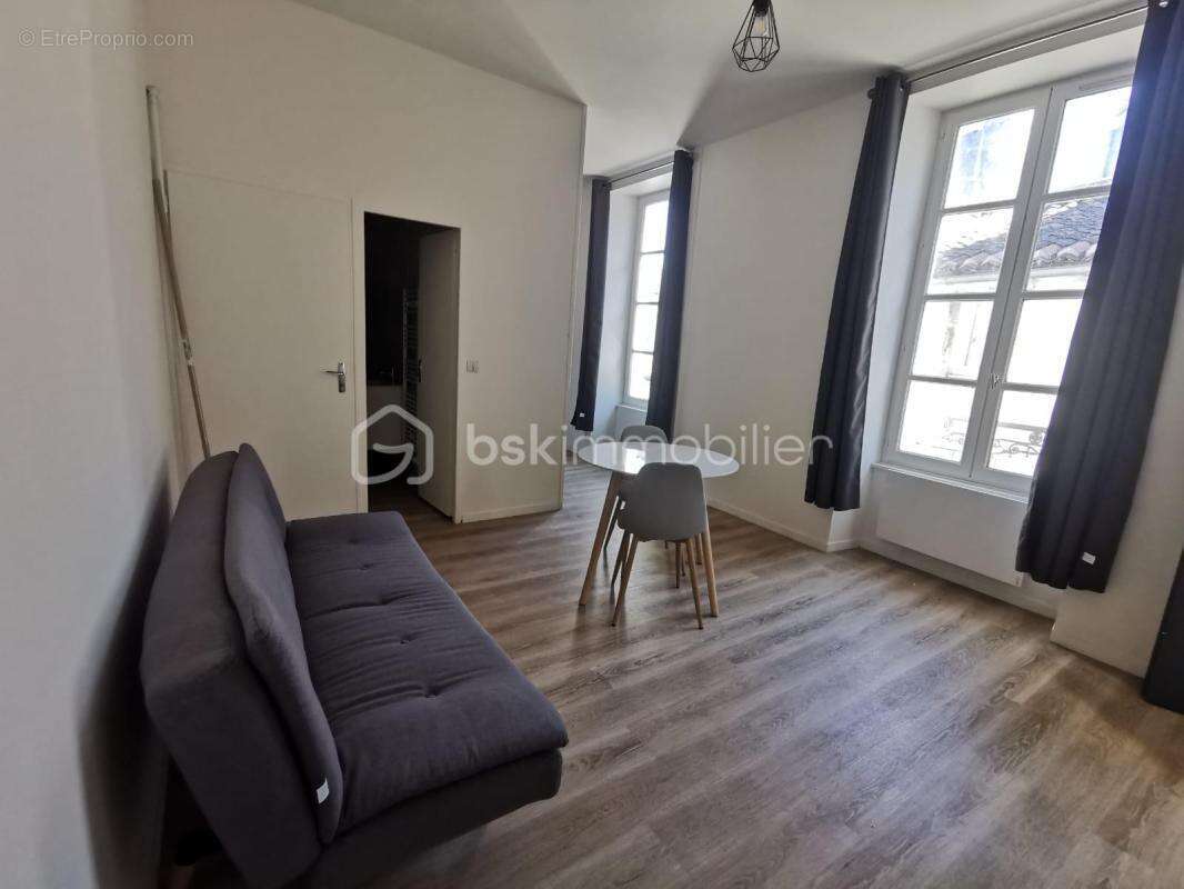 Appartement à COGNAC