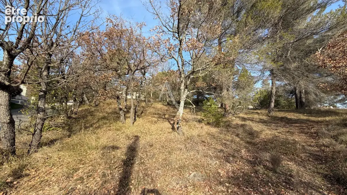 Terrain constructible de 1300m2 a pierrevert - photo 11