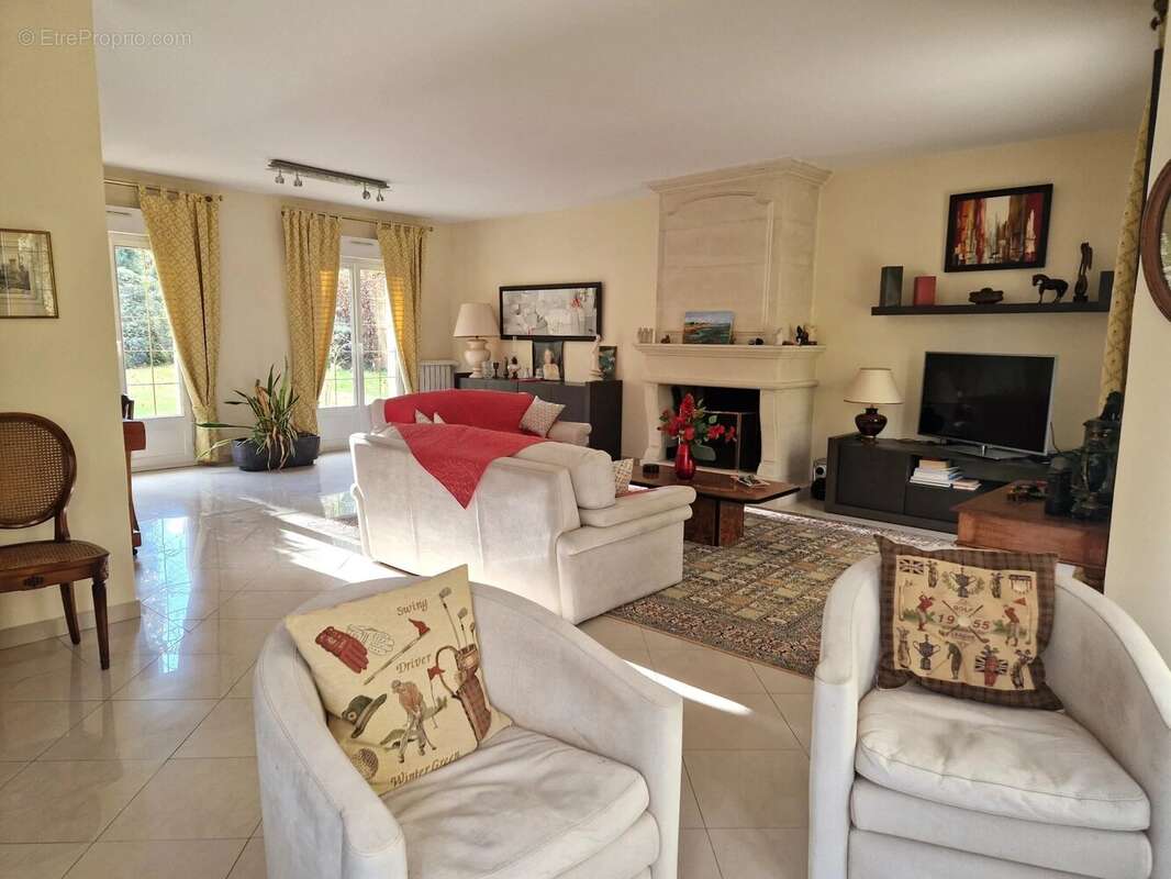 Maison à CHATEAUFORT