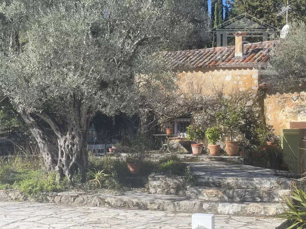 Maison à FAYENCE