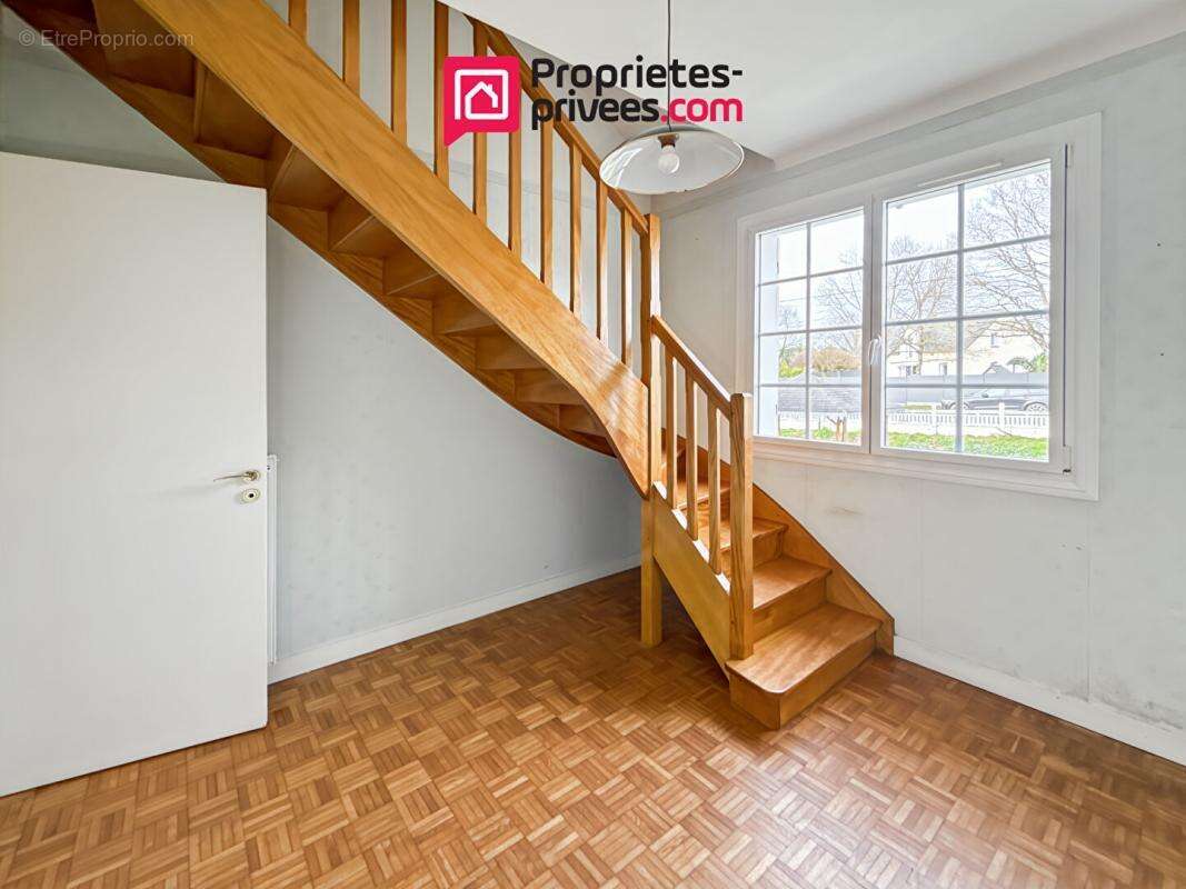 Maison à ROUGE