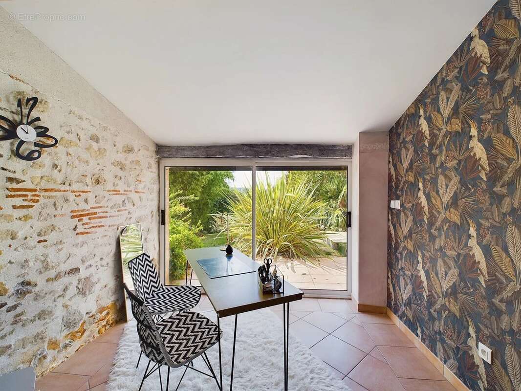 Magnifique propriété avec 2 gîtes, 2 piscines et vue imprenable - photo 10