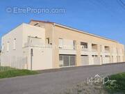 Appartement à PINS-JUSTARET