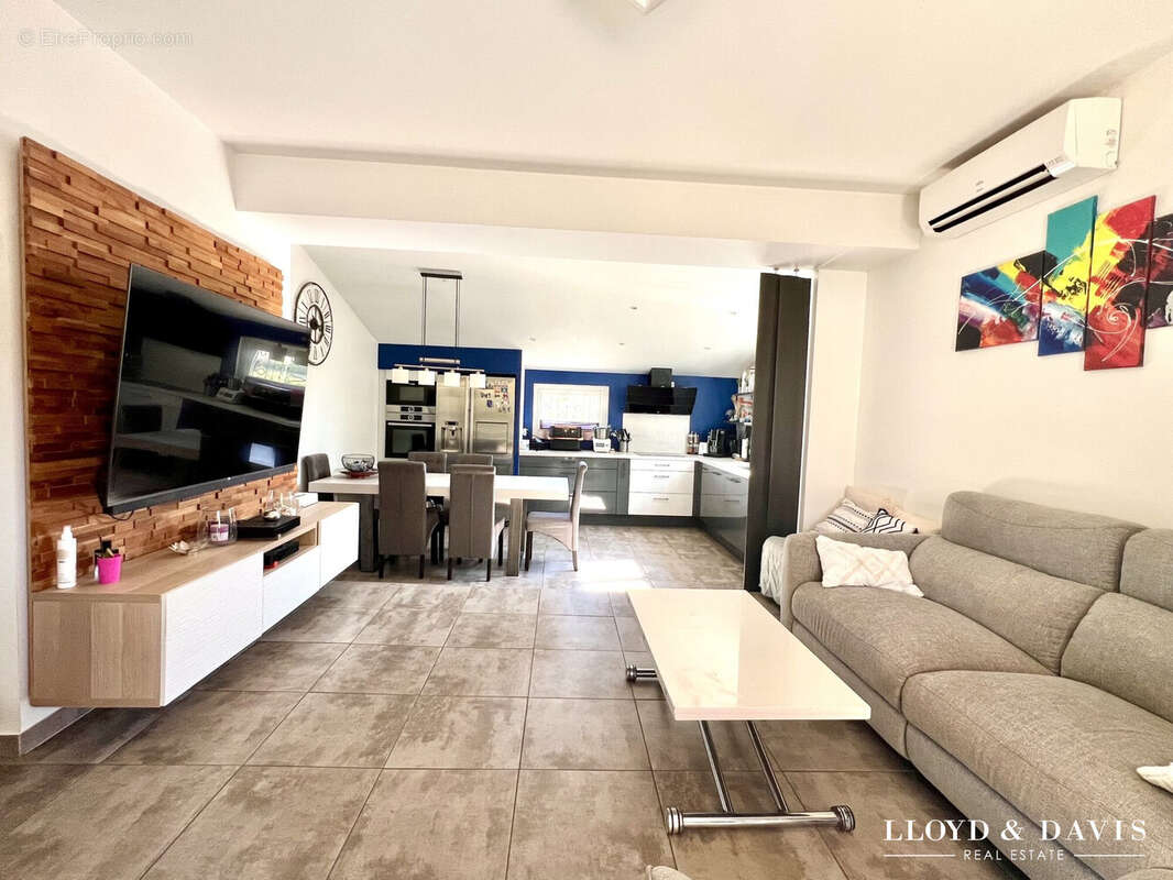 Maison 85 m² à Callian  - photo 4