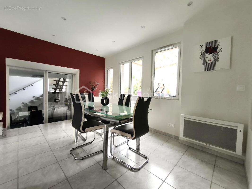 Maison à LIZY-SUR-OURCQ