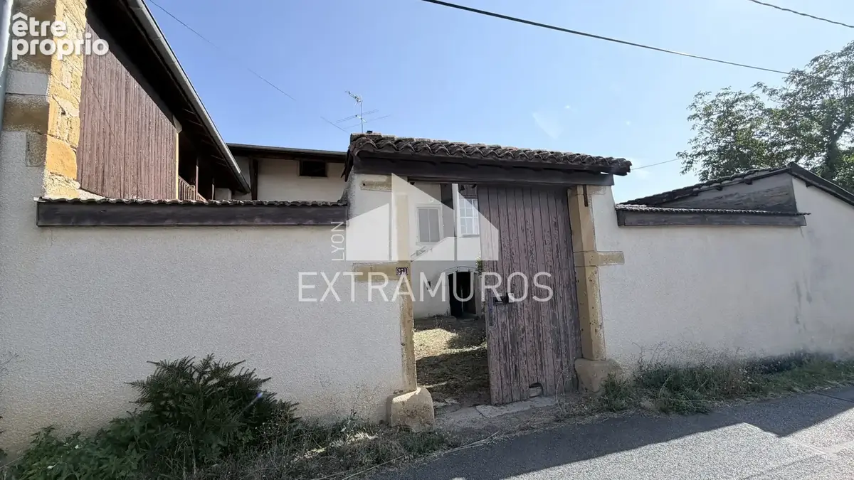 A vendre en exclusivite a saint germain/nuelles ancienne ferme beaujolaise avec annexes - photo 12