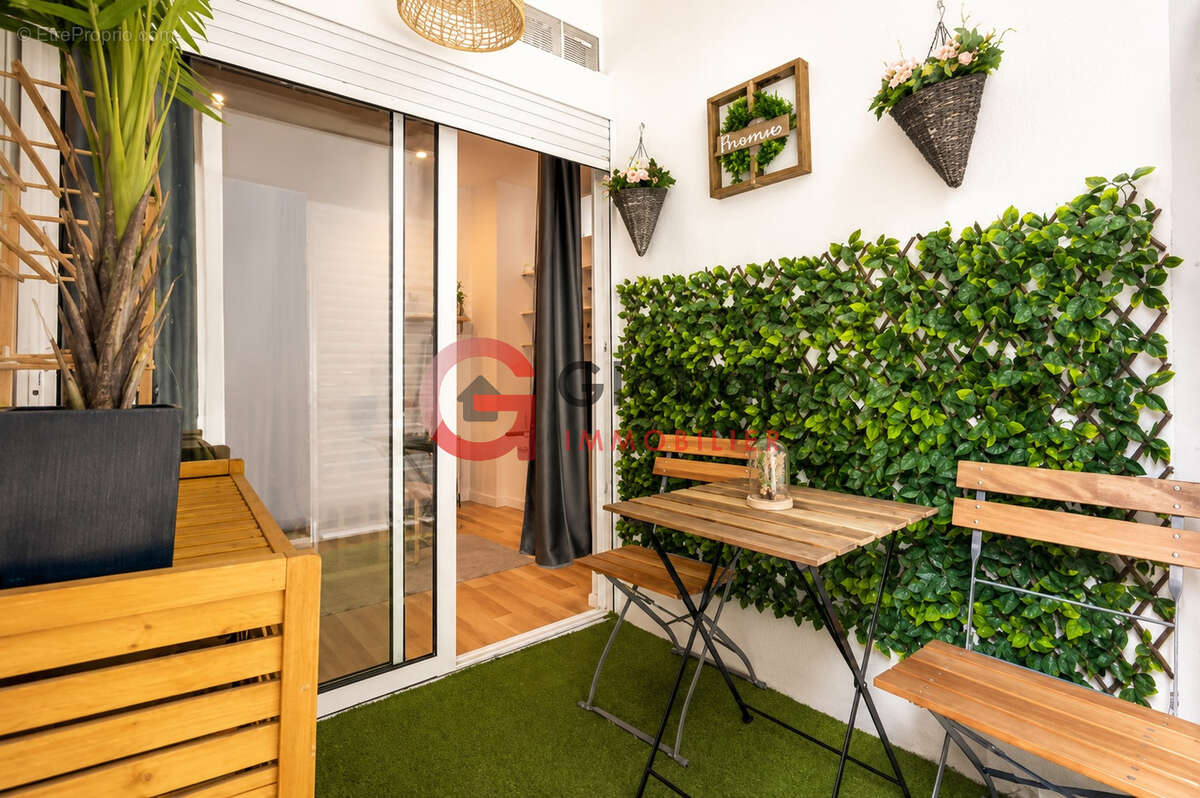 Appartement à MARSEILLE-5E