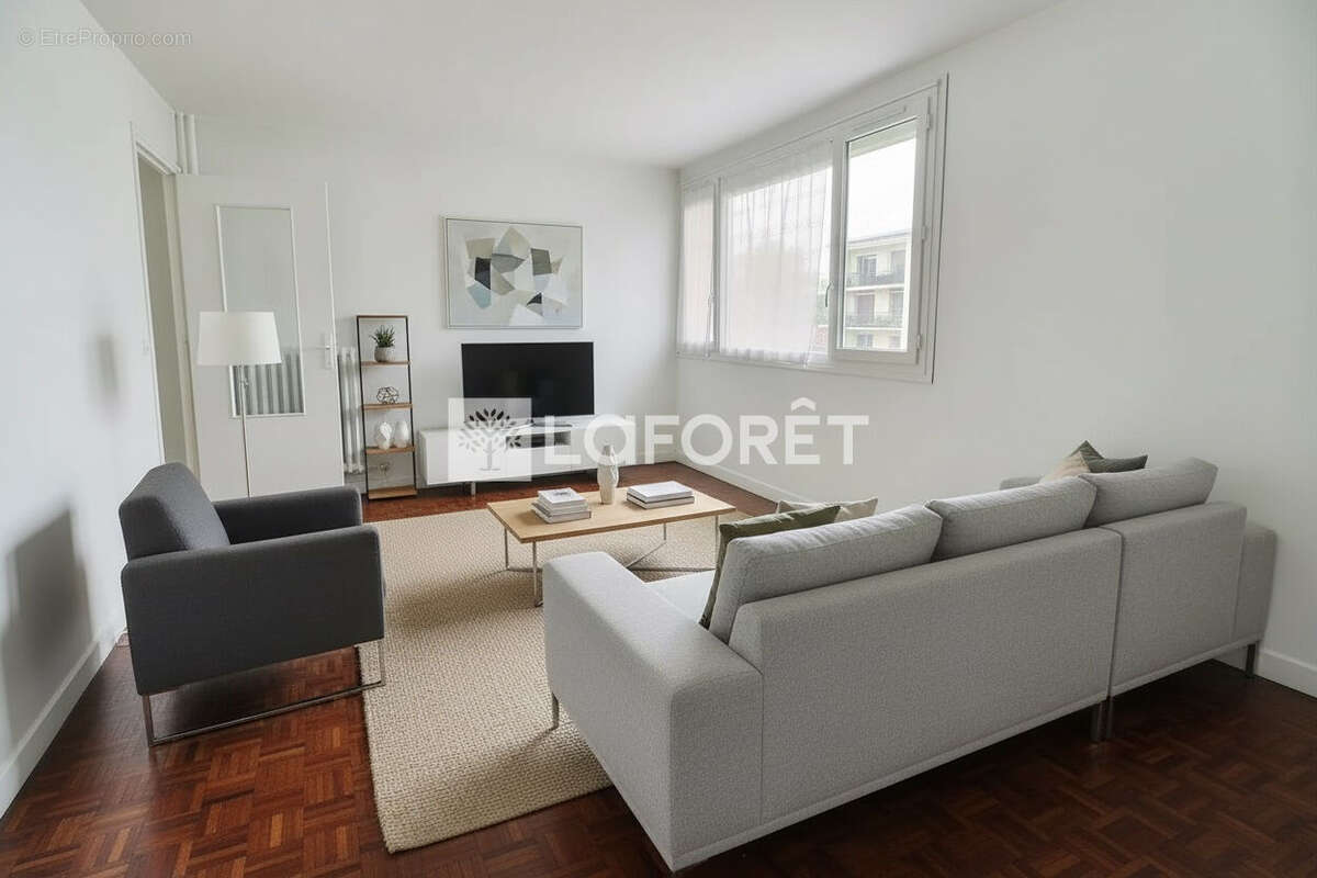 Appartement à SURESNES