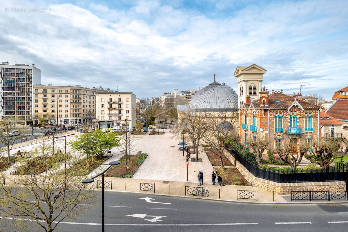 Appartement à COURBEVOIE
