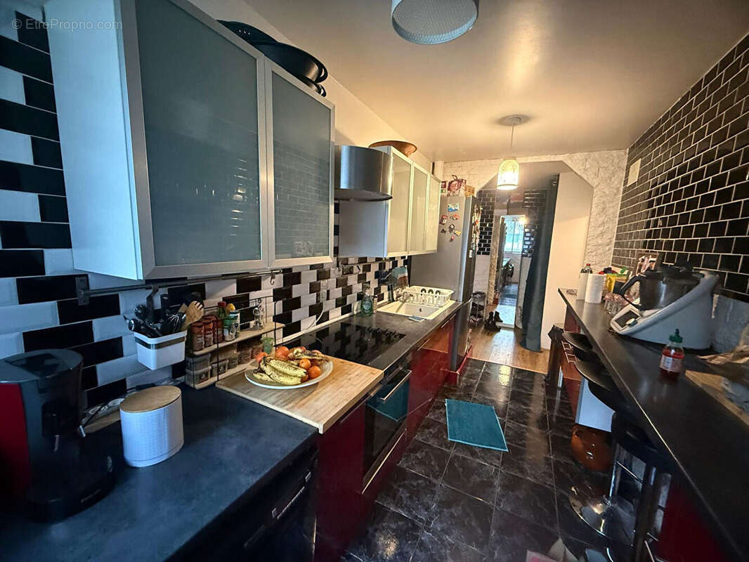 Appartement à LE BLANC-MESNIL