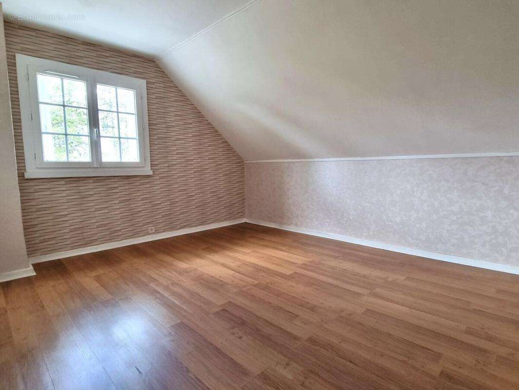 Maison 94 m² à Chassieu  - photo 12