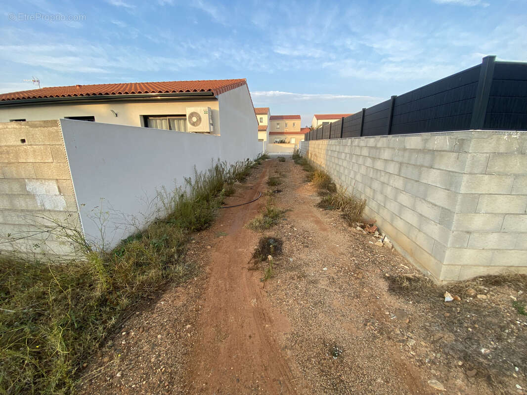 Terrain à SALSES-LE-CHATEAU