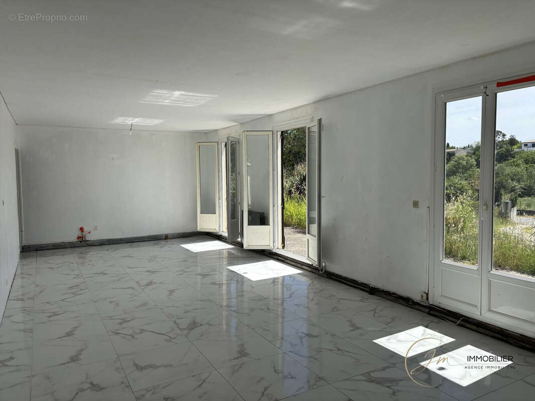 Maison à GANGES