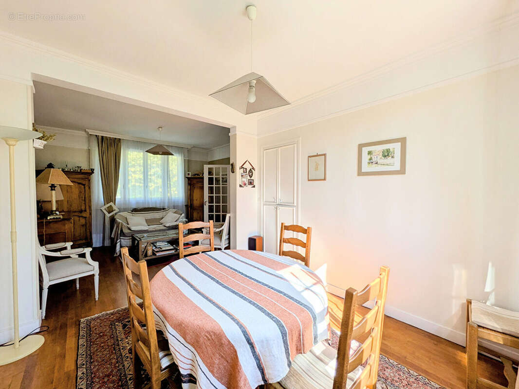 Maison à VILLEMOMBLE