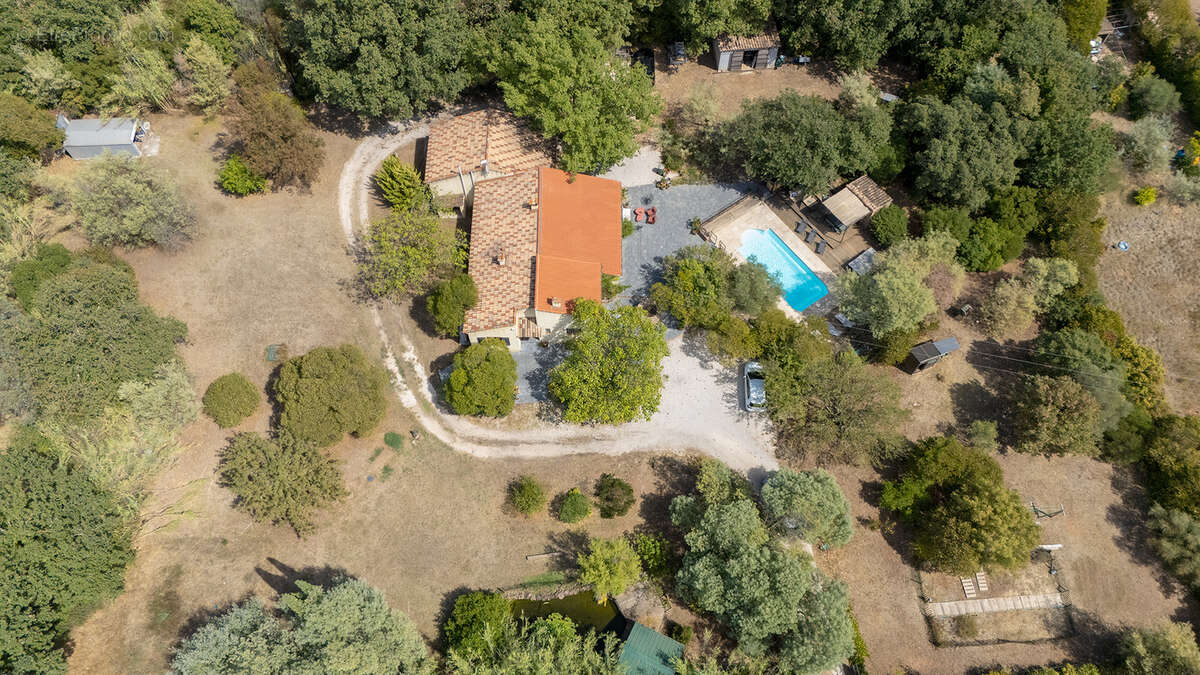 Maison à SOLLIES-PONT