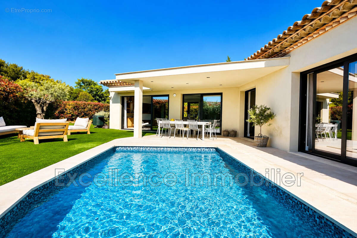 Maison 152 m² à Sainte-Maxime  - photo 2